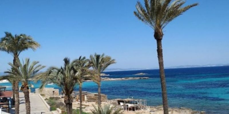 Playa desde la ventana